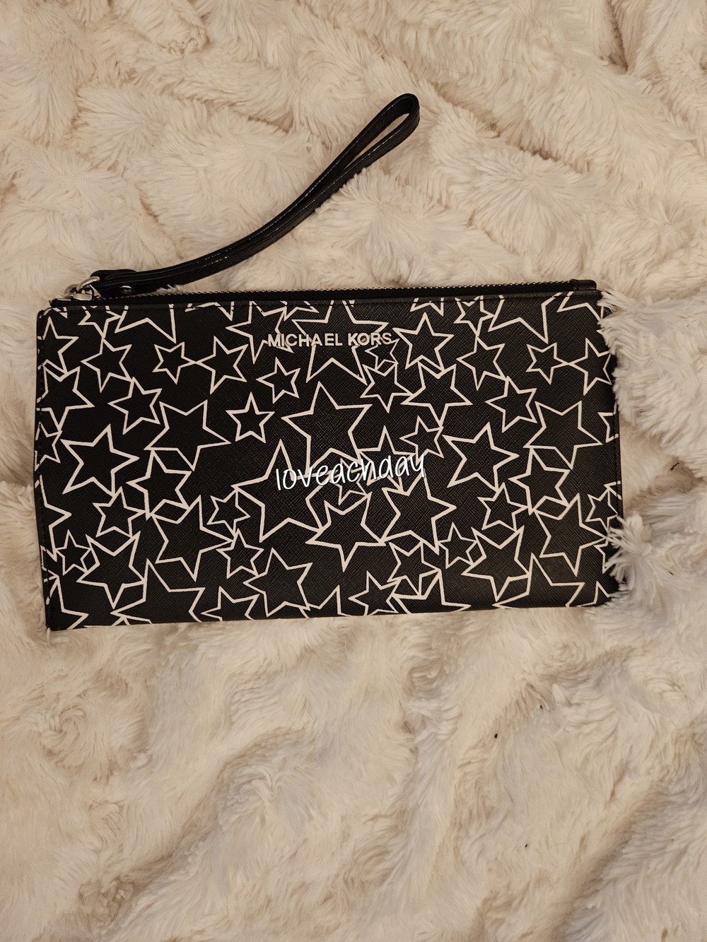 Michael Kors☆Black Star-Print Wristlet